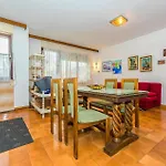 Two-Bedroom Apartment In Tribunj