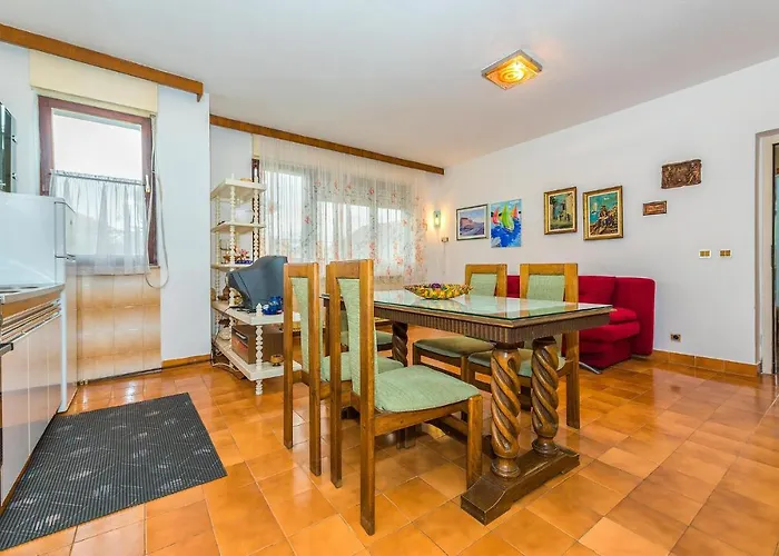 شقة 2 Bedroom Gorgeous In Tribunj *